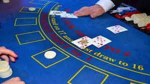Dealer profesional siap melayani di studio Sic Bo